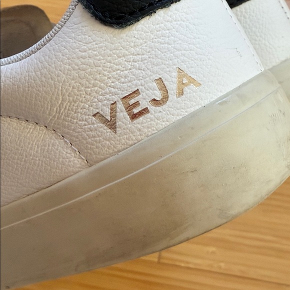 Veja ‘Recife’ Velcro sneakers in Very White and Black, size 6 - Picture 13 of 15